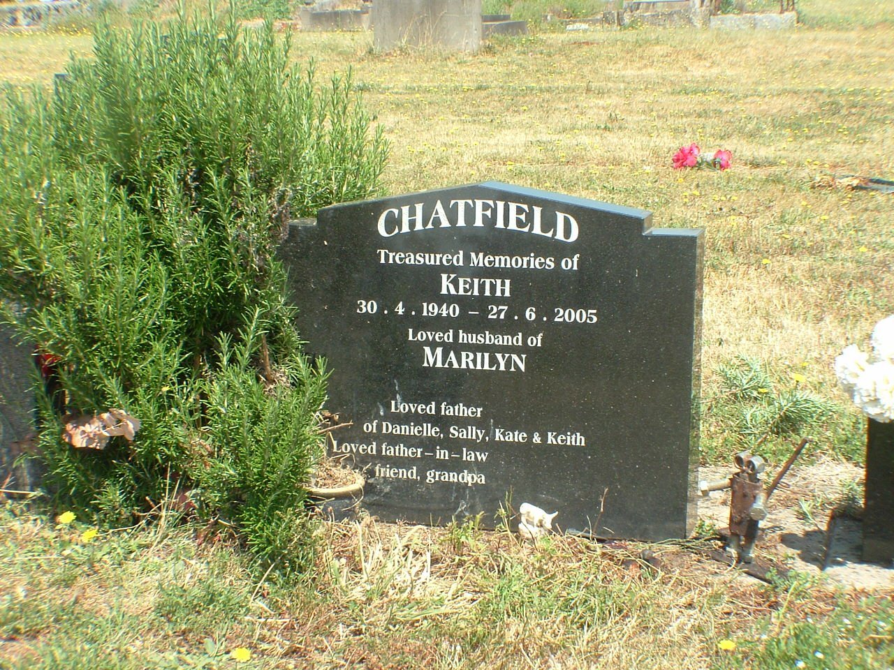 CHATFIELD Keith 1940-2005 grave.jpg